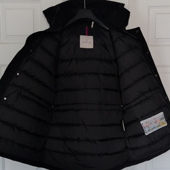 Moncler Boy Down Jacket, Black 12 Years Old - Picture 4 of 16